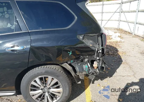 2018 Nissan Pathfinder Sl z USA, uszkodzony, nr VIN 5N1DR2MM8JC637049